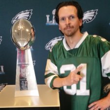 Chris Mullin with Lombardi Trophy